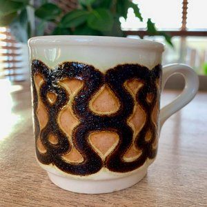 Vintage MCM mug made by BILTON in England
